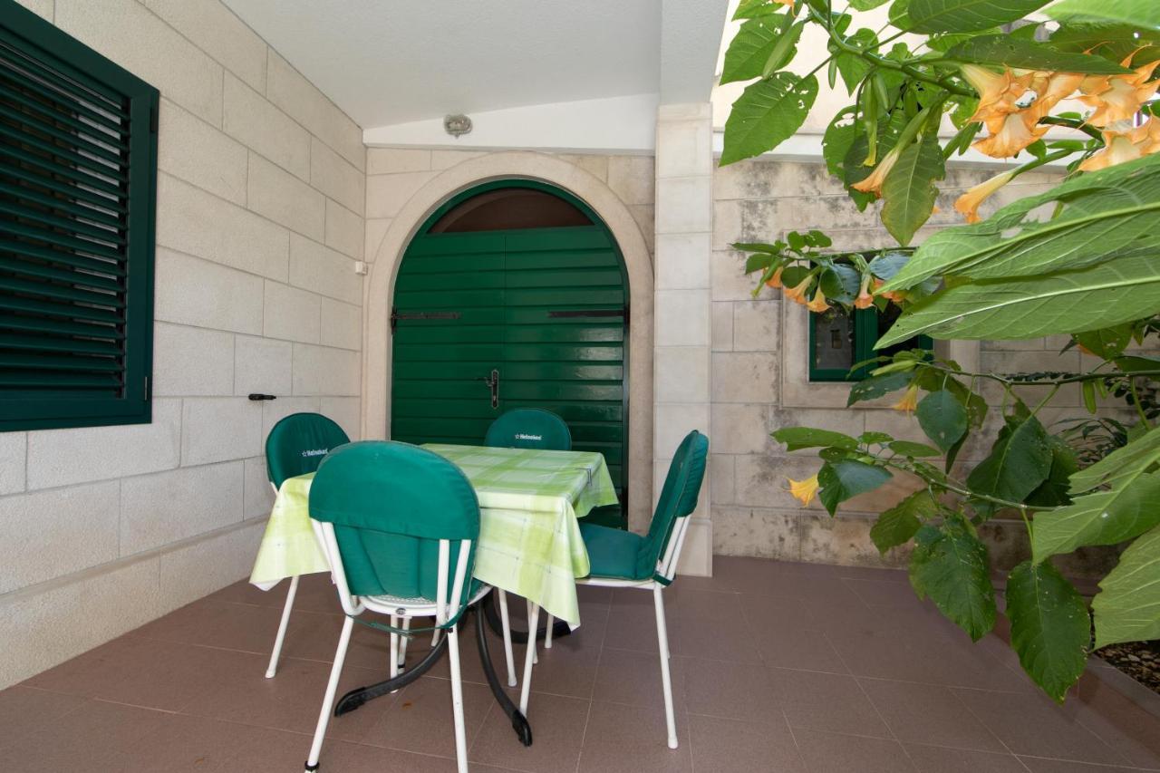Apartmani Biser Тучепи Экстерьер фото