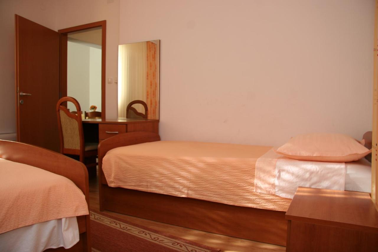 Apartmani Biser Тучепи Экстерьер фото